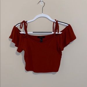 Off the shoulder ribbed crop top, with straps